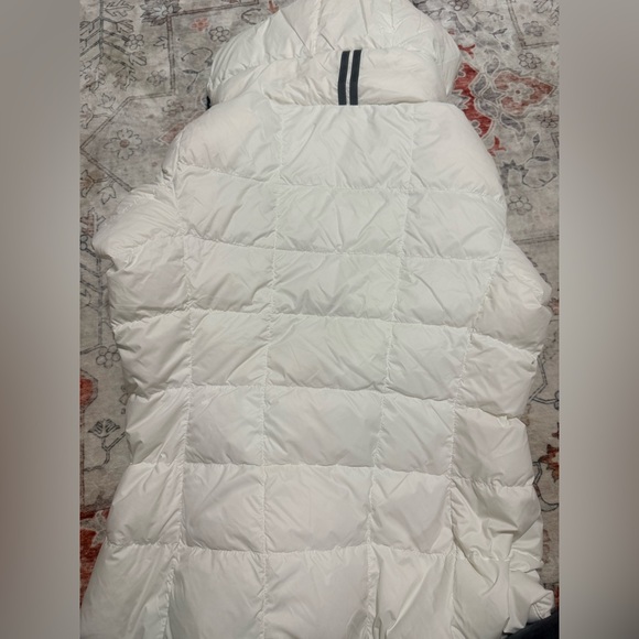 Canada Goose abbott women’s Jacket Medium - Picture 8 of 9